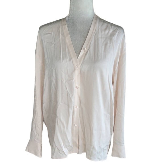 VINCE Trapunto Blush Pink Peach Stretch Silk Button Down Blouse - M - Picture 2 of 13